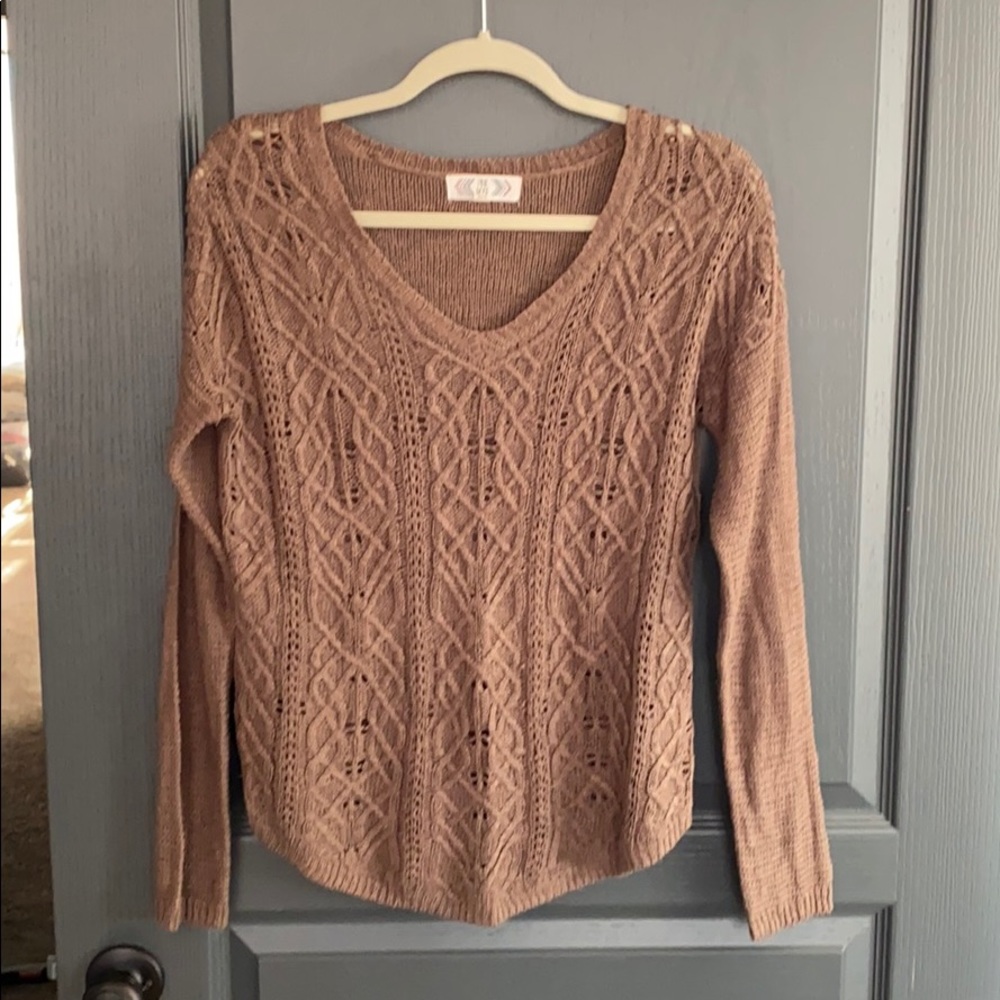 Long sleeve brown knit sweater.